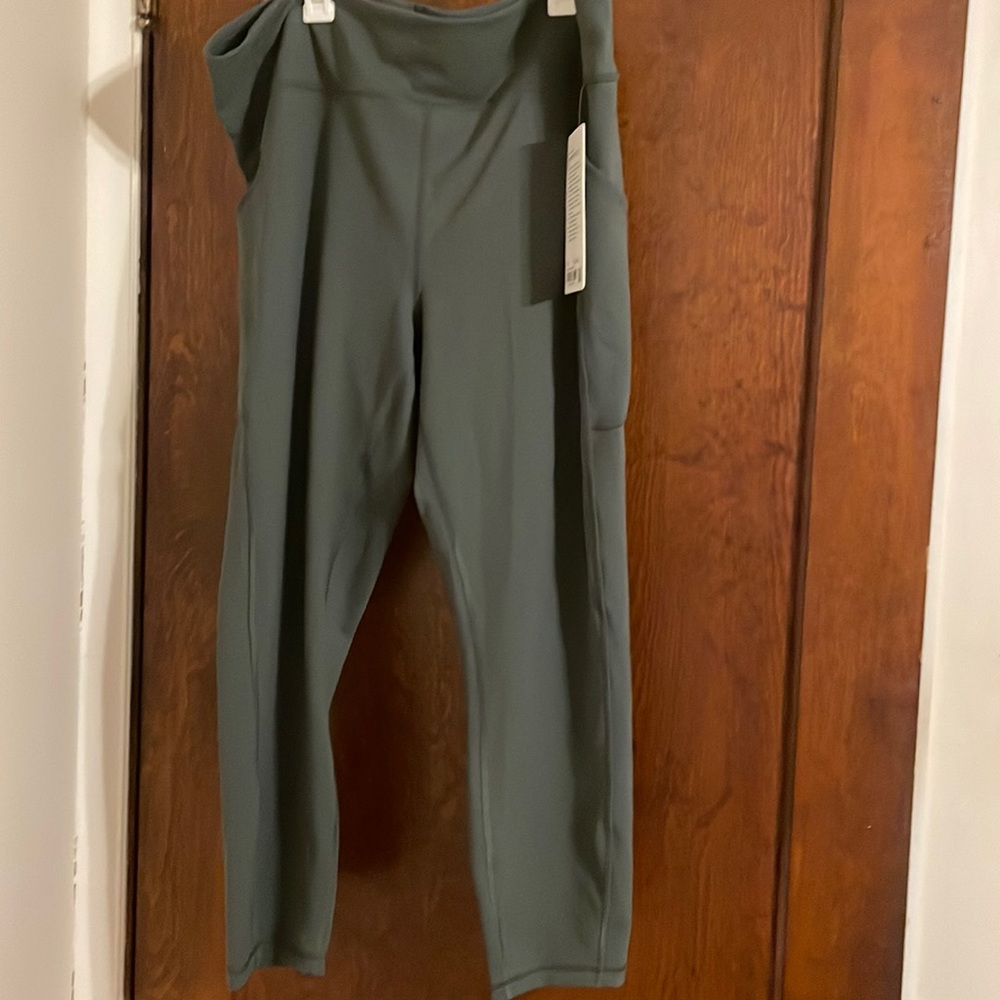 Lululemon invigorate HR tight